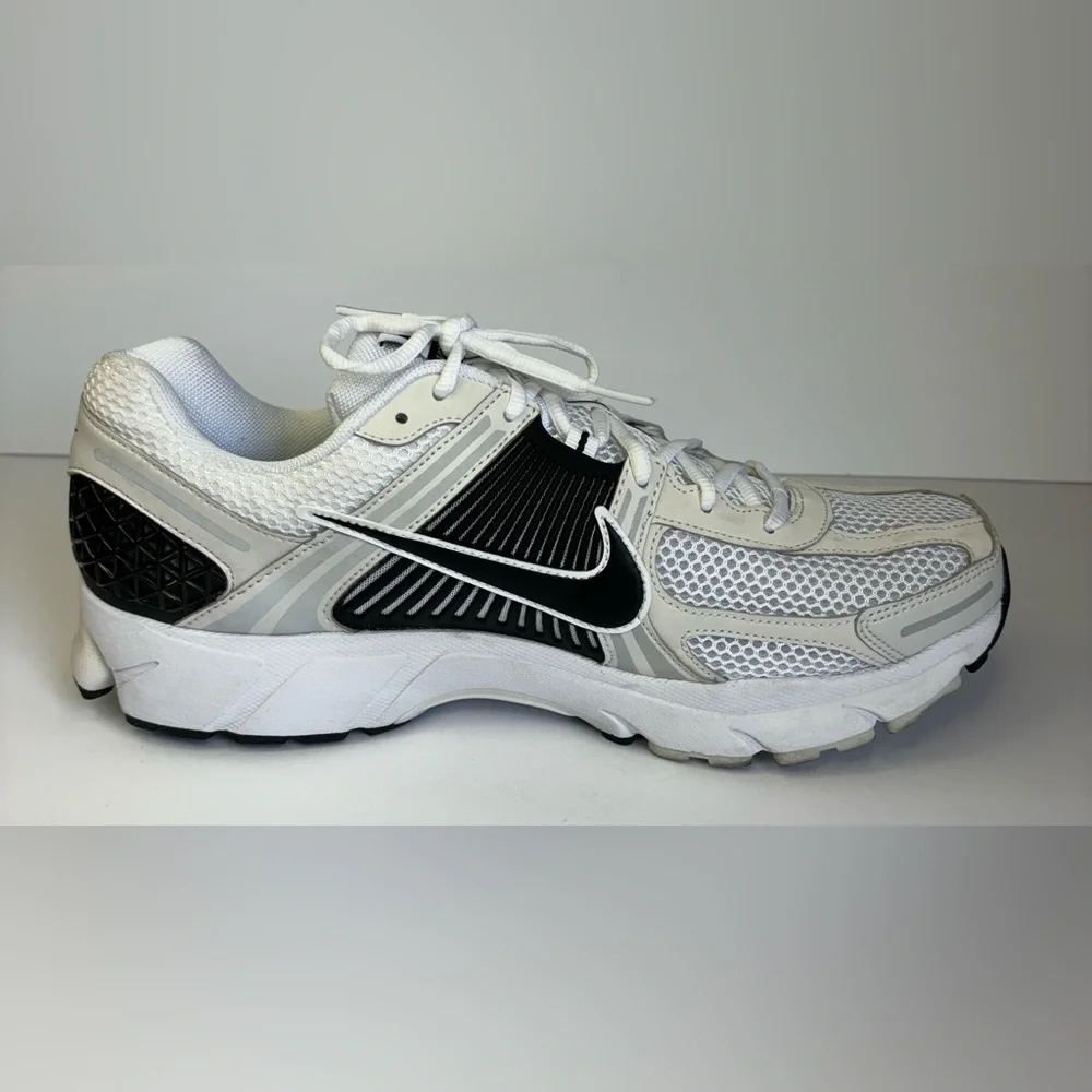 Nike Zoom Vomero 5 White/ Black Men’s Shoes - Picture 7 of 11
